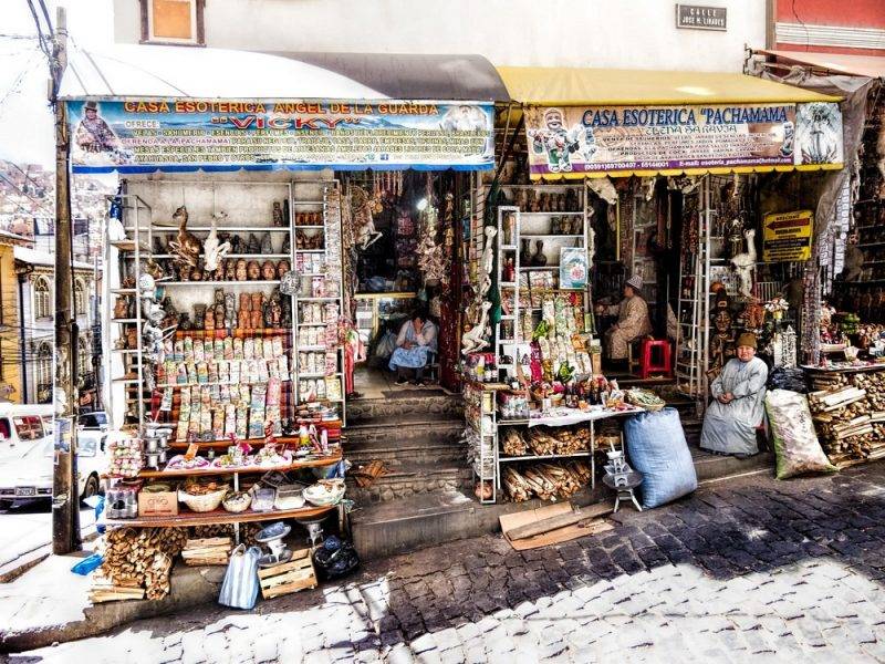 Perierga.gr - Η παράξενη αγορά των μαγισσών της Βολιβίας