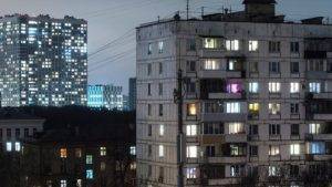 Μεθυσμένος βούτηξε από τον 9ο όροφο, έζησε και συνέχισε να πίνει!