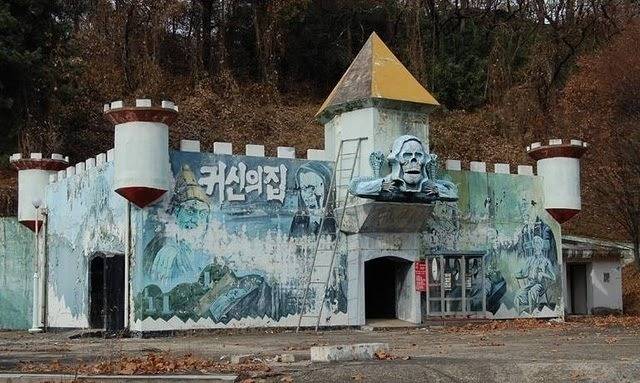 Perierga.gr - ÎÎµÎ¼Î±ÏÎ¹ÎºÎ¬ ÏÎ¬ÏÎºÎ± ÏÎ¿Ï Î¼Î¿Î¹Î¬Î¶Î¿ÏÎ½ Î±ÏÏÎºÎ¿ÏÎ¼Î± Î¼ÎµÏÎ¬ ÏÎ¿ ÎºÎ»ÎµÎ¯ÏÎ¹Î¼Ï ÏÎ¿ÏÏ