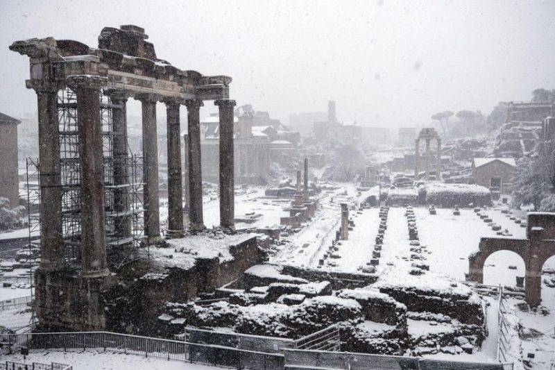 Perierga.gr - Î£ÏÎ¬Î½Î¹Î¿ Î¸Î­Î±Î¼Î±: Î Î¡ÏÎ¼Î· ÏÏÎ± Î»ÎµÏÎºÎ¬