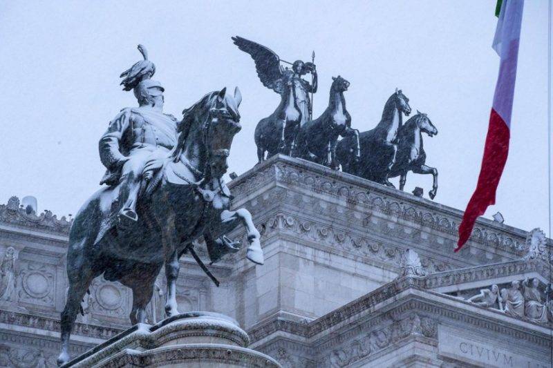 Perierga.gr - Î£ÏÎ¬Î½Î¹Î¿ Î¸Î­Î±Î¼Î±: Î Î¡ÏÎ¼Î· ÏÏÎ± Î»ÎµÏÎºÎ¬