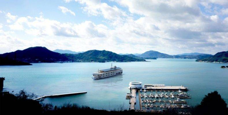 Perierga.gr - Το απίθανο πλωτό...ξενοδοχείο της Ιαπωνίας!