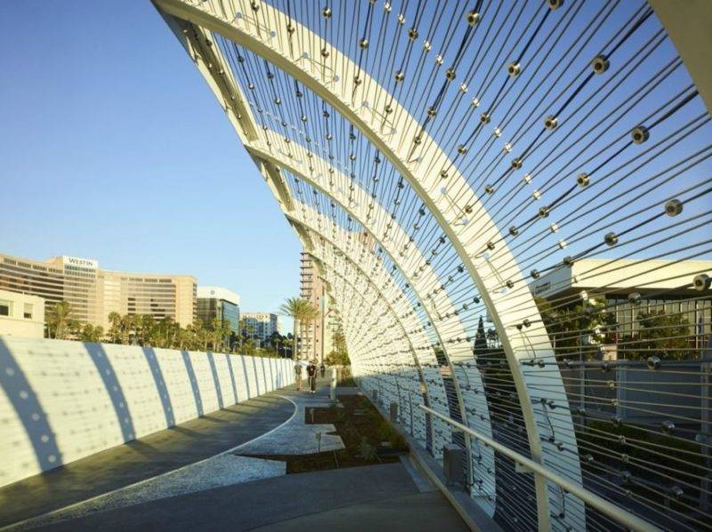 Perierga.gr - ÎÎ¹Î± Î³Î­ÏÏÏÎ± ÎµÎ¼ÏÎ½ÎµÏÏÎ¼Î­Î½Î· Î±ÏÏ ÏÎ± ÎºÏÎ¼Î±ÏÎ± ÏÎ·Ï Î¸Î¬Î»Î±ÏÏÎ±Ï