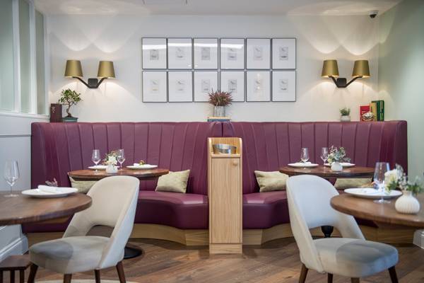 Core-by-Clare-Smyth-3-credit-Anne-Emmanuelle-Thion