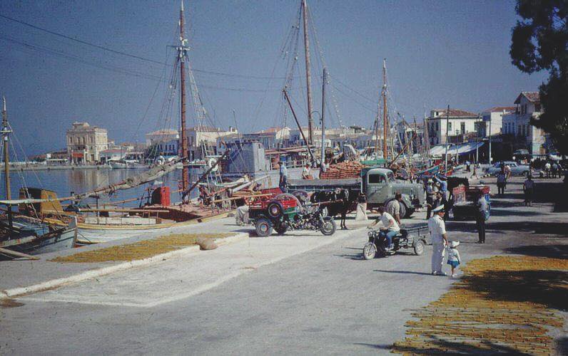 Perierga.gr - Ένα νοσταλγικό ταξίδι σε πόλεις της Ελλάδας του ΄60