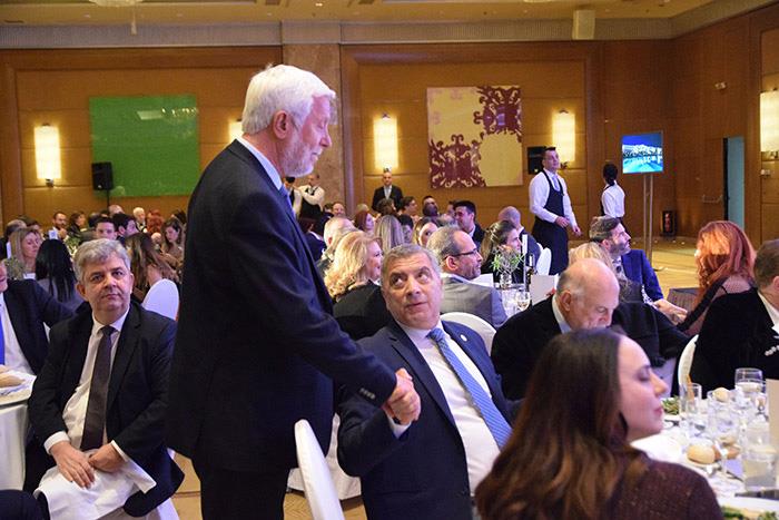 Παναγιωτόπουλος : Ενα μόλις 24ωρο μετά την ατυχή και αψυχολόγητη δήλωση της εκπροσώπου τύπου της Ν.Δ κας Μαρίας Σπυράκη, στον Best βραβεύεται ο Πέτρος Τατούλης από την Όλγα Κεφαλογιαννη Βουλευτή και τομεάρχη Τουρισμού της ΝΔ  