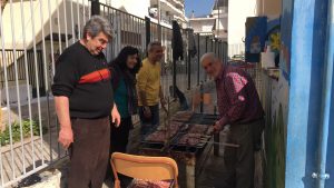 Συνέχεια.... - Τσίκνα παντού στη Μεσσηνία με προεκλογικό άρωμα…  