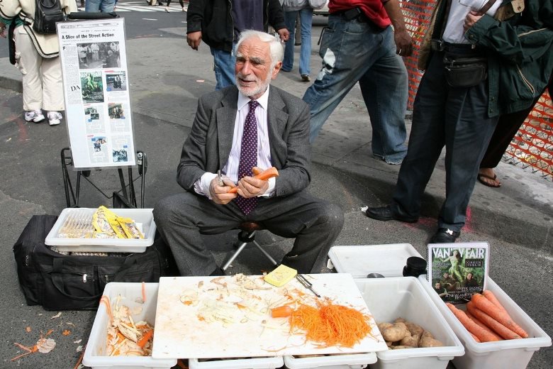 Ο πλανόδιος πωλητής που ήταν εκατομμυριούχος και δεν τον πίστευε κανείς  