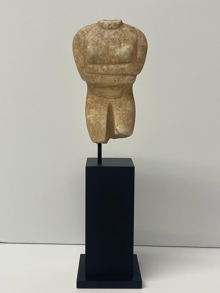 αρχαιότητες μαρμάρινος κορμός