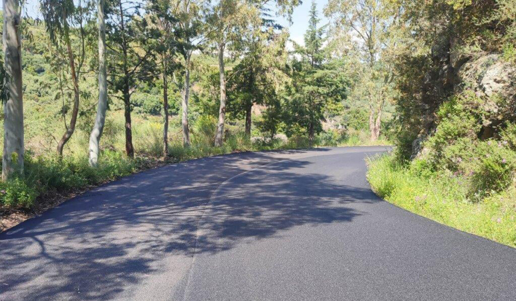 εργασίες αποκατάστασης ζημιών στην επαρχιακή οδό Χάνια Κουτουμούς – Κόκκινα Λουριά προς Καρδαμύλη