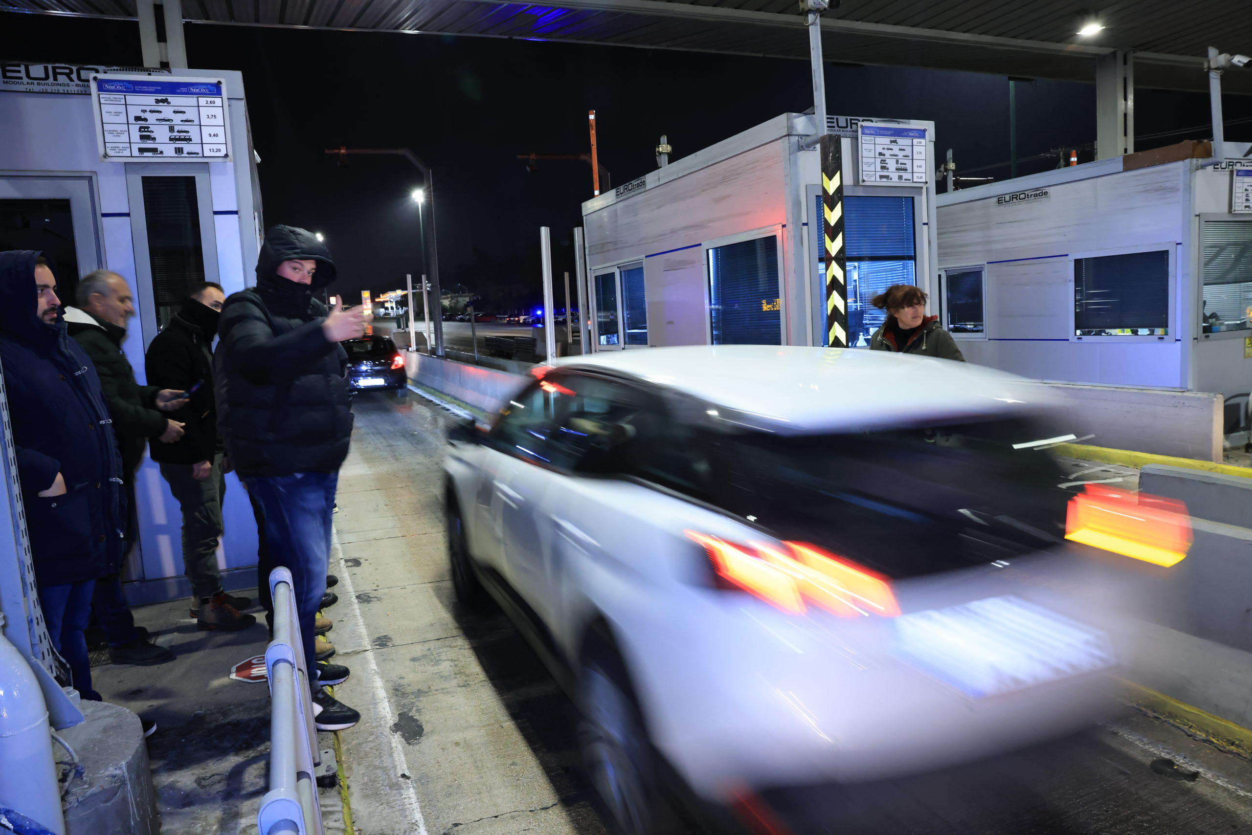 αγρότες, μπλόκα, τρακτέρ, διόδια, Αφίδνες