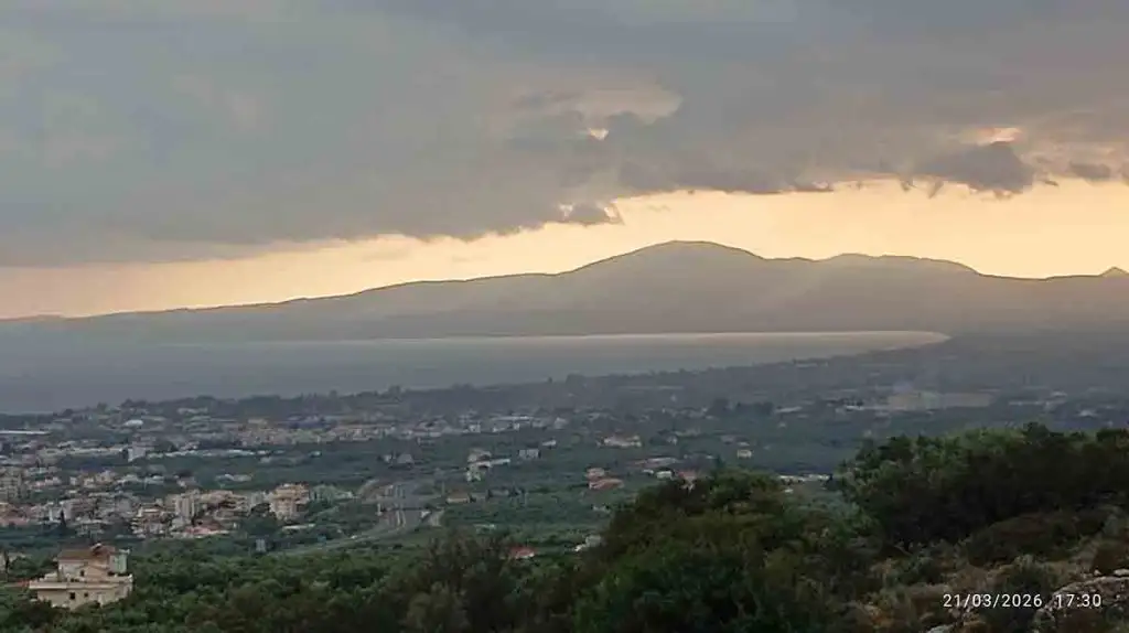 Ο Βασίλης, ο τελευταίος βοσκός δίπλα στην Καλαμάτα, και μια ζωή που αρνήθηκε να αλλάξει