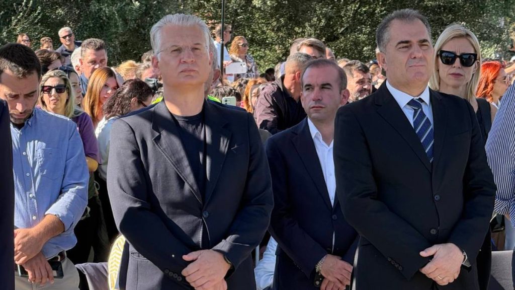 Ορκωμοσία 1.065 νεοσυλλέκτων στο στρατόπεδο «Παπαφλέσσας»